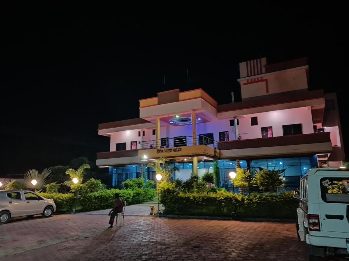 Hotel Nisarg Lodging And Restaurant Aurangabad  Exterior foto