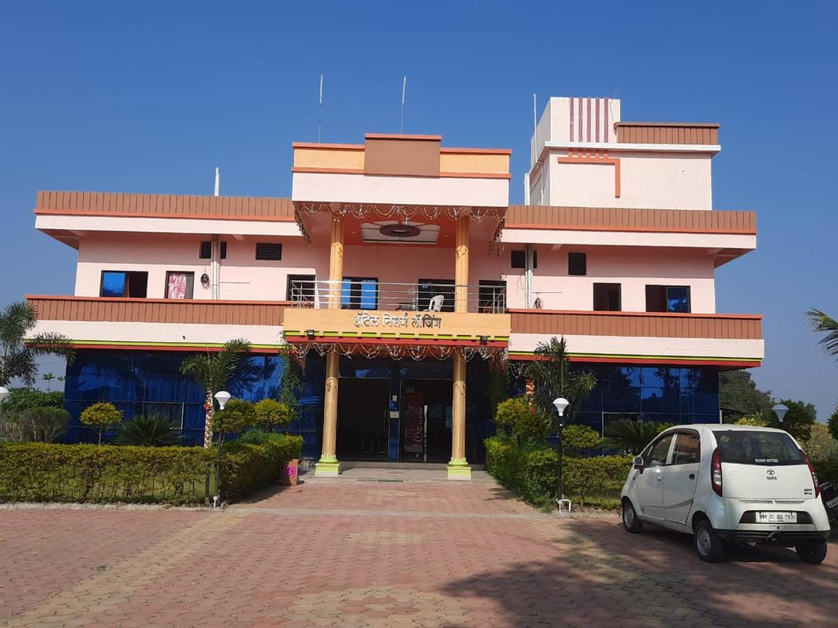Hotel Nisarg Lodging And Restaurant Aurangabad  Exterior foto