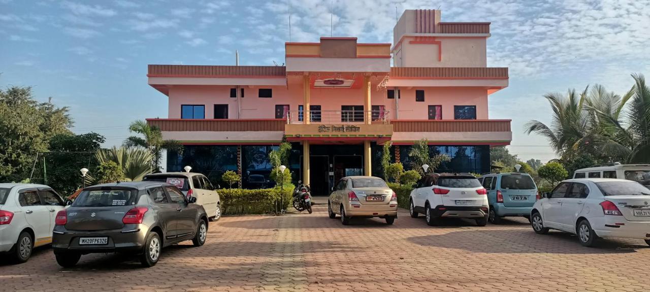 Hotel Nisarg Lodging And Restaurant Aurangabad  Exterior foto