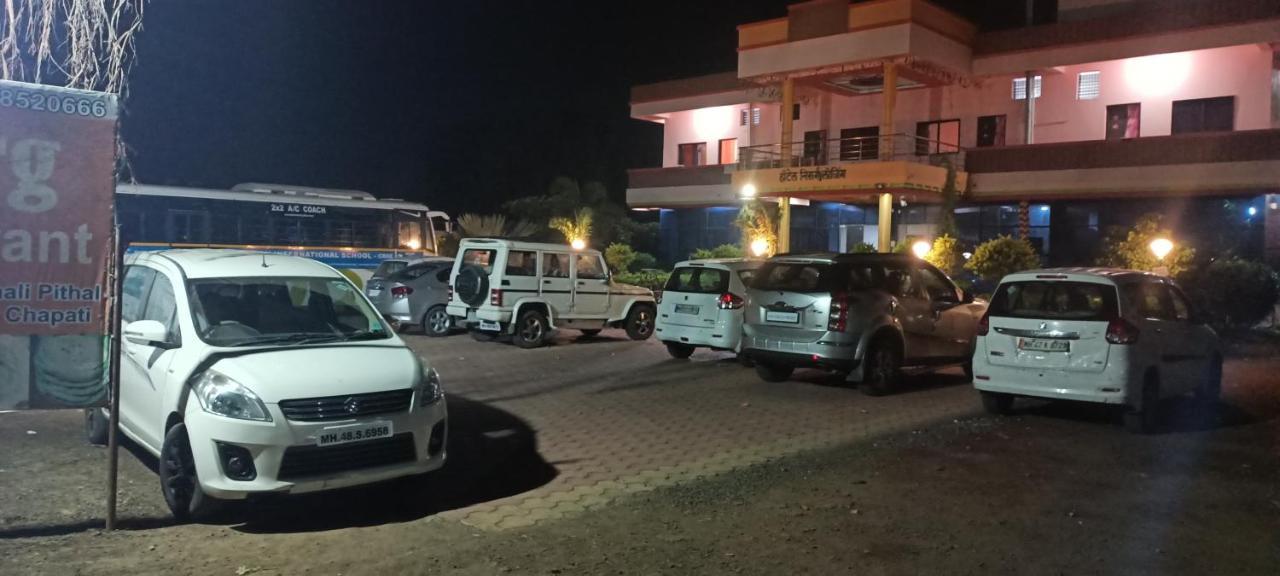 Hotel Nisarg Lodging And Restaurant Aurangabad  Exterior foto